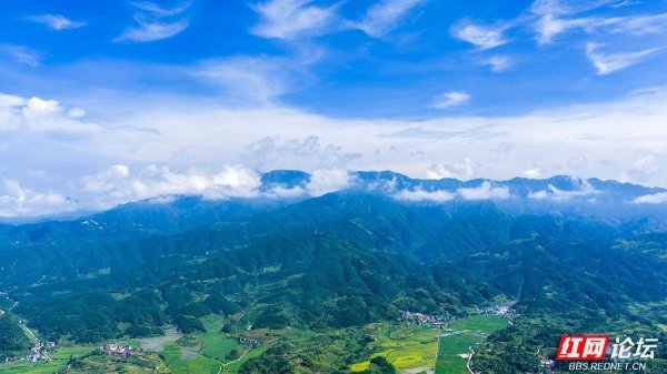 在线配资平台注册 高清湖南丨云缠雾绕西晃山，雨后碧空染画屏
